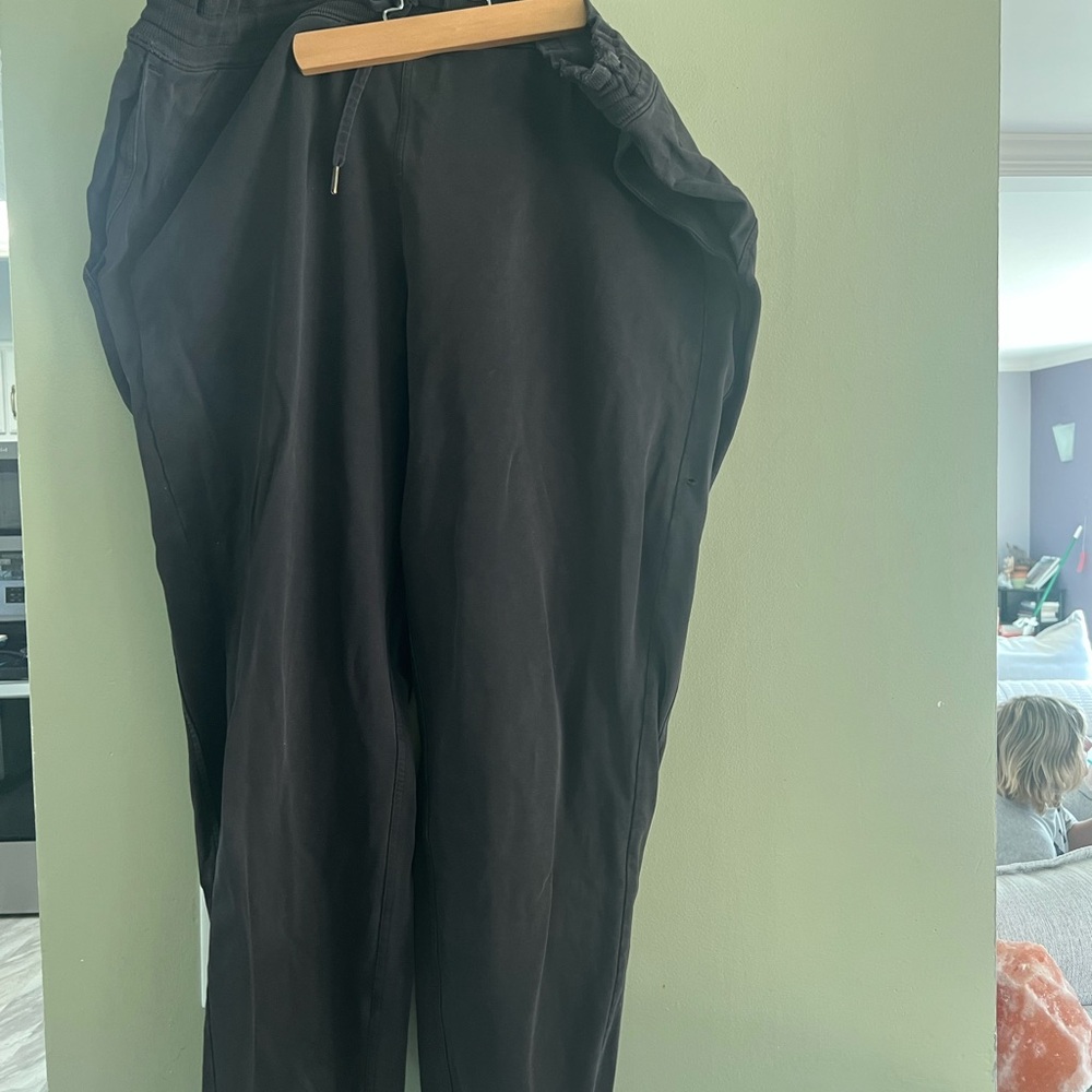 Lululemon joggers Black Pants
